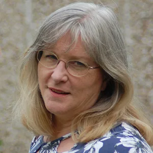 Liz Schwar